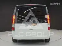 2022 Hyundai Staria
