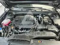 2022 KIA K8
