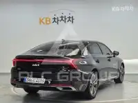 2022 KIA K8
