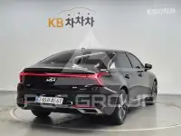 2022 KIA K8