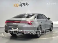 2022 KIA K8