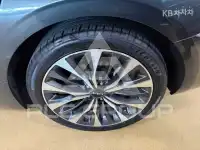 2022 KIA K8