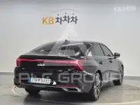 2022 KIA K8
