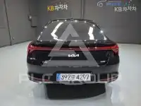 2022 KIA K8