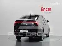 2022 KIA K8