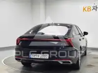 2022 KIA K8