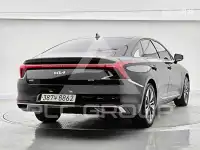 2022 KIA K8