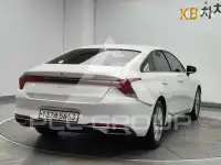 2022 KIA K8