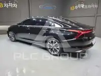 2022 KIA K8