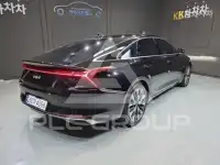 2022 KIA K8
