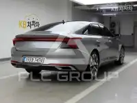 2022 KIA K8