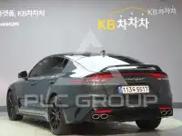 2022 KIA Stinger