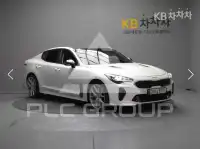 2022 KIA Stinger