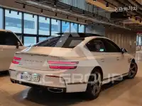 2022 Genesis G80