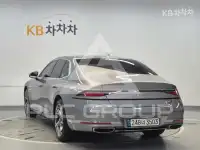 2022 Genesis G90