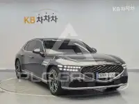 2022 Genesis G90
