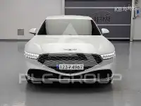 2022 Genesis G90