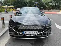 2022 Genesis G90