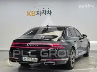 2022 Genesis G90