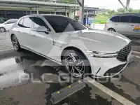 2022 Genesis G90