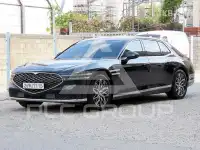 2022 Genesis G90