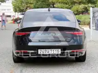 2022 Genesis G90