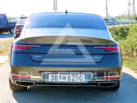 2022 Genesis G90