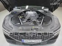 2022 Genesis G90