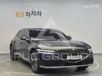 2022 Genesis G90
