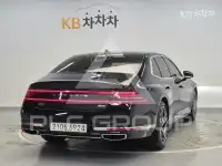 2022 Genesis G90