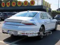 2022 Genesis G90