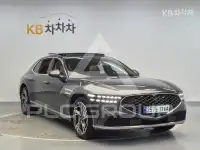 2022 Genesis G90