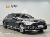 2022 Genesis G90