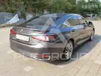 2022 Lexus ES
