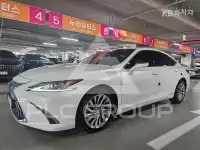 2022 Lexus ES