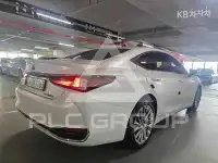 2022 Lexus ES