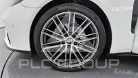 2022 Porsche Panamera