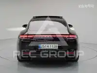 2022 Porsche Panamera