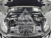 2022 Porsche Macan