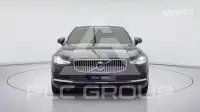 2022 Volvo S90
