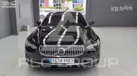 2022 Volvo S90