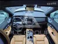 2022 Volvo XC90