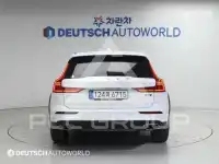2022 Volvo V60