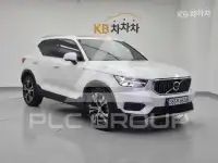 2022 Volvo XC40