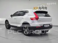 2022 Volvo XC40