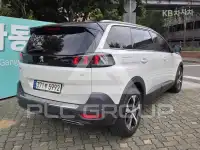 2022 Peugeot 5008
