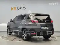 2022 Peugeot 5008