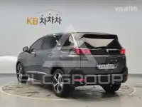 2022 Peugeot 5008