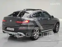 2023 BMW X4
