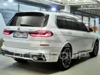2023 BMW X7